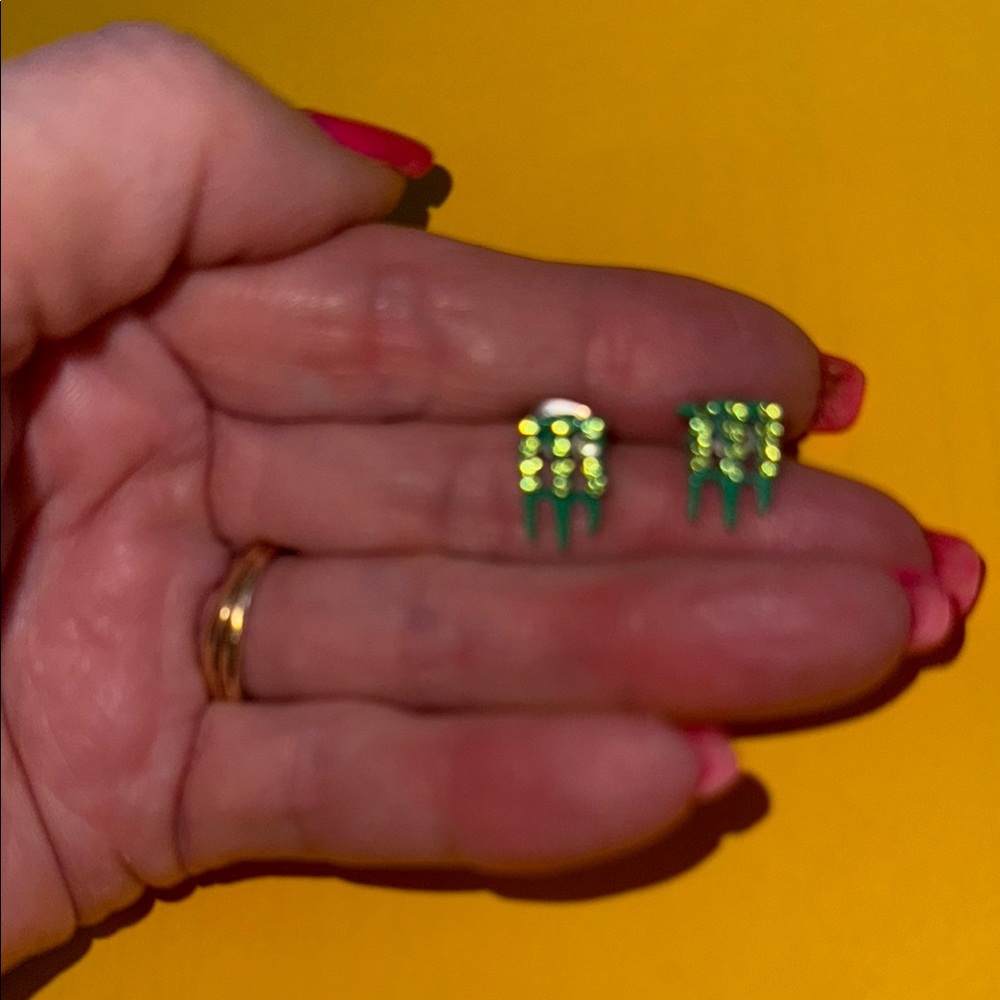 New Monster Green Rhinestone Stud pierced Earrings